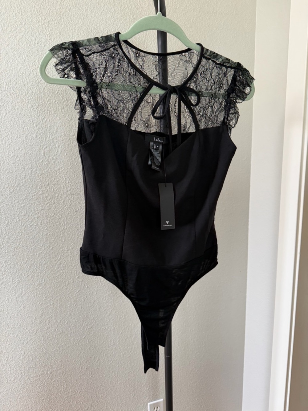 NWT LuLu’s Black Lace Yoke Bodysuit
